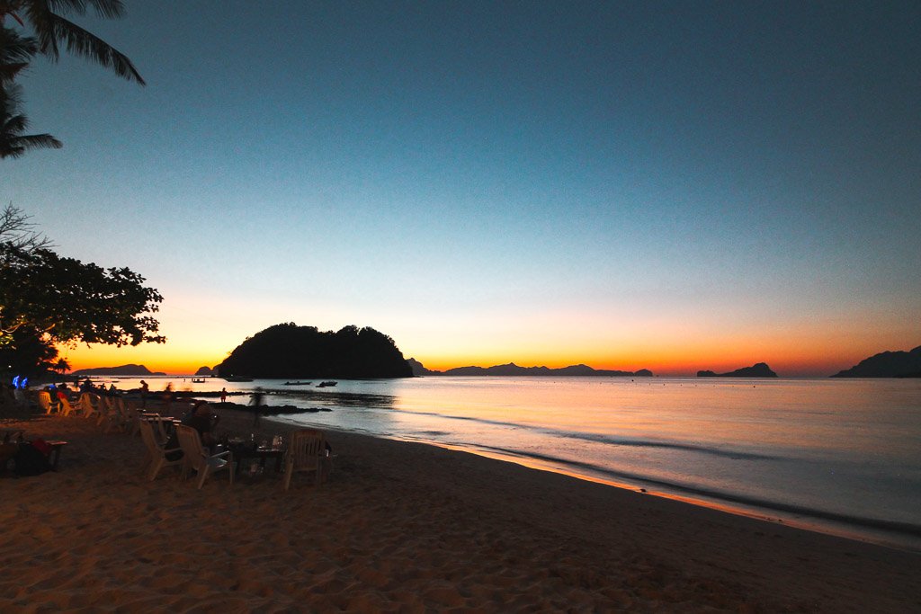 sunset in el nido